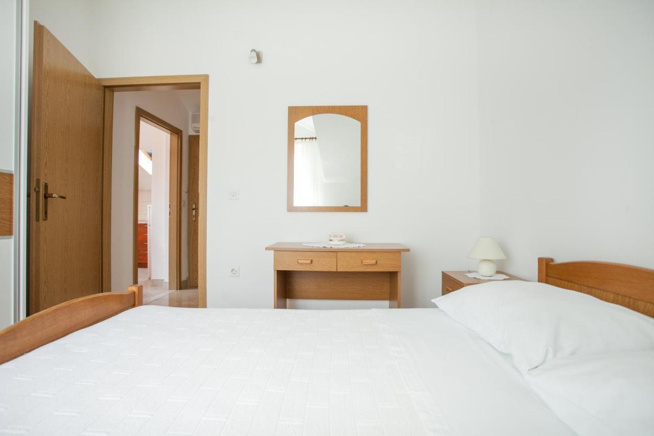 Apartments Ivomar Trogir Exterior foto