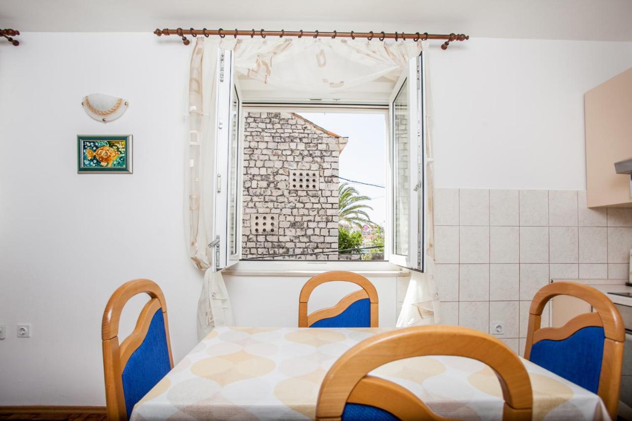 Apartments Ivomar Trogir Exterior foto